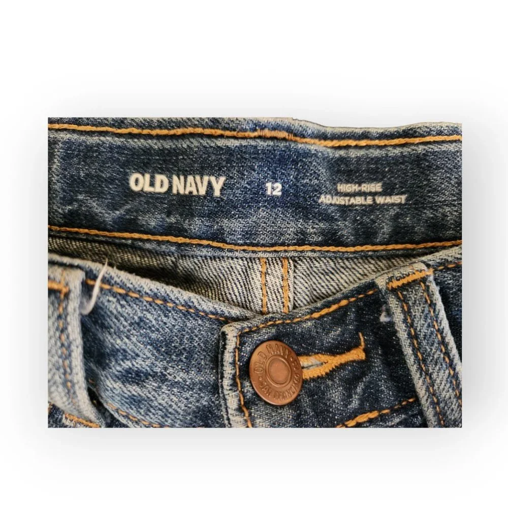 Old Navy shorts for women size 12 - Picture 3 of 4